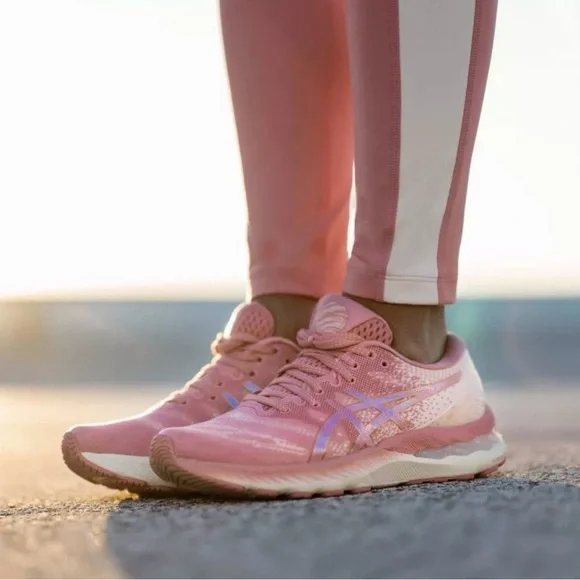 ASICS Women's Gel-Nimbus Running Shoes - Dusty Rose Women’s Size: 9 - Picture 2 of 11